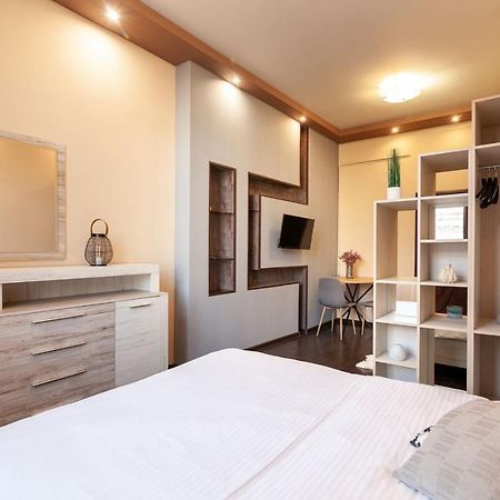 Ogienko Street Center Apartamento Lviv Exterior foto